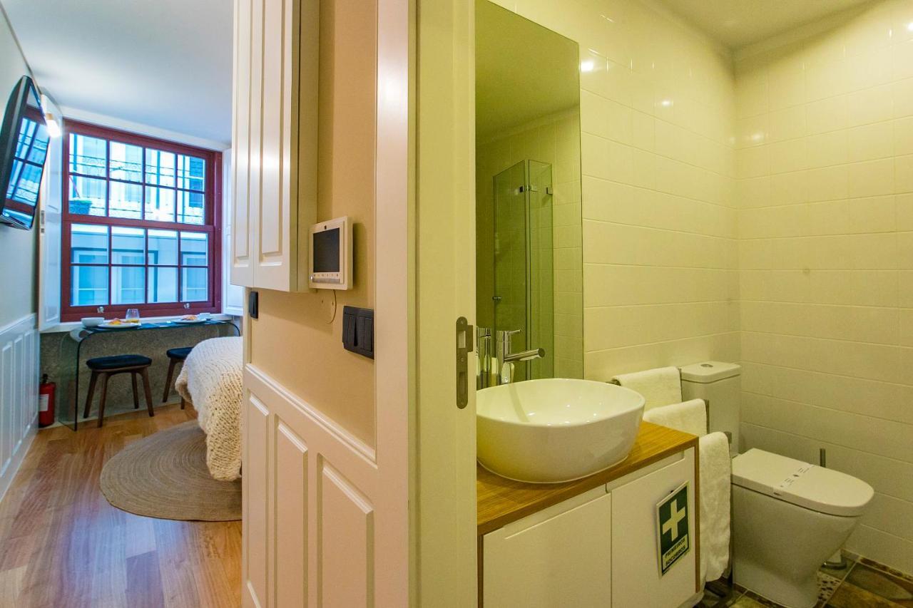 Charming Studio In Historic Downtown Porto Luaran gambar