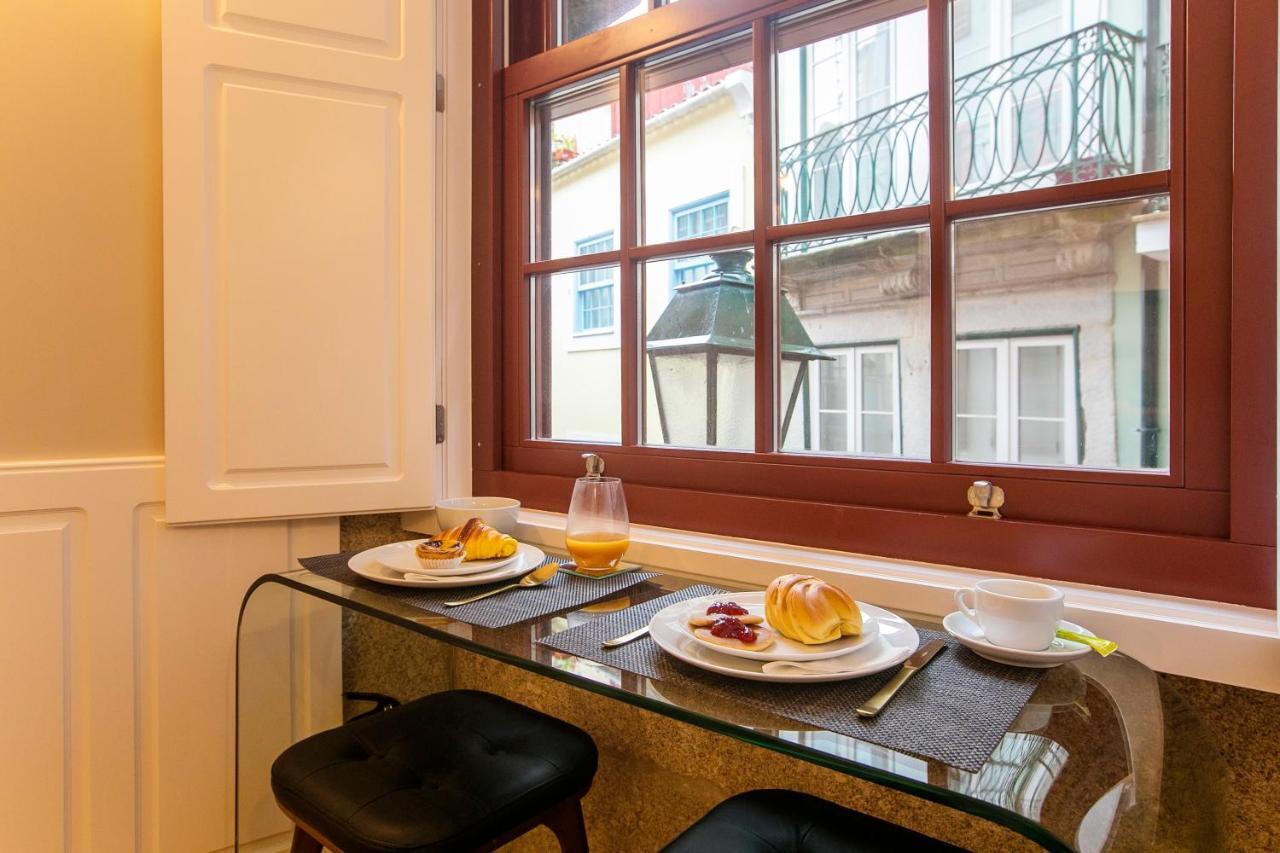 Charming Studio In Historic Downtown Porto Luaran gambar