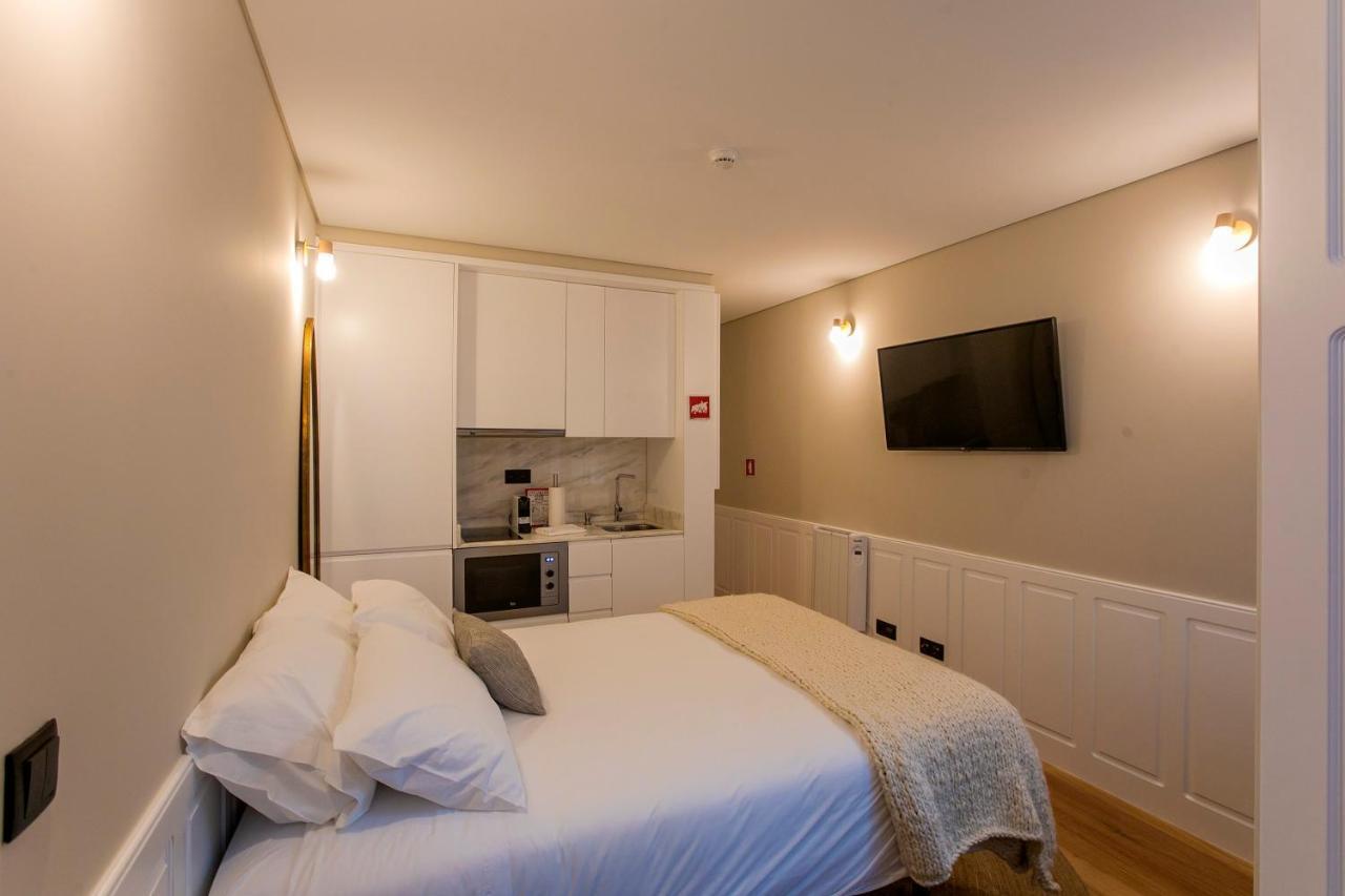 Charming Studio In Historic Downtown Porto Luaran gambar