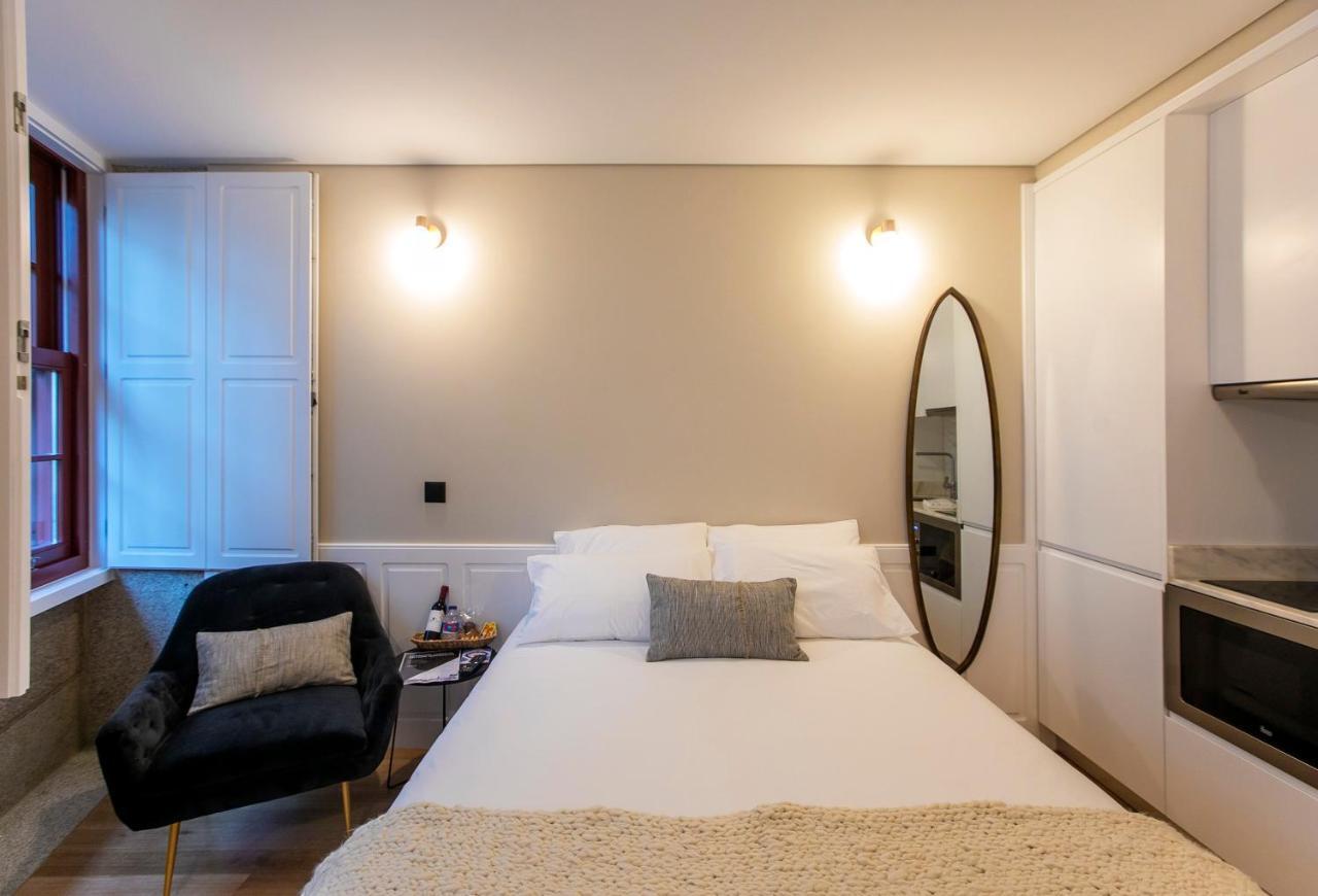 Charming Studio In Historic Downtown Porto Luaran gambar