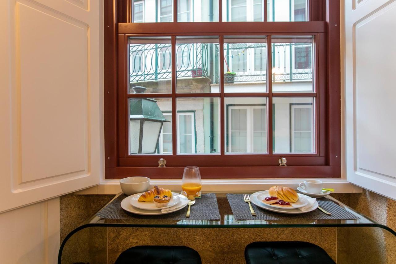Charming Studio In Historic Downtown Porto Luaran gambar